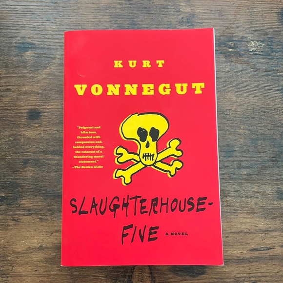 “Slaughterhouse Five” by Kurt Vonnegut - Picture 1 of 2